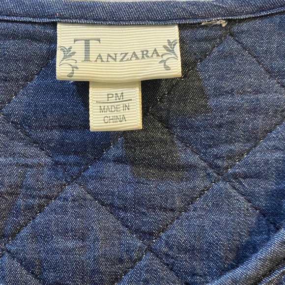 Petite medium Quilted indigo blue jacket. - Picture 2 of 13